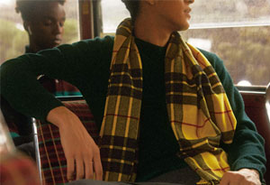 男生冬季围巾怎么系 潮流好看的男生冬季围巾搭